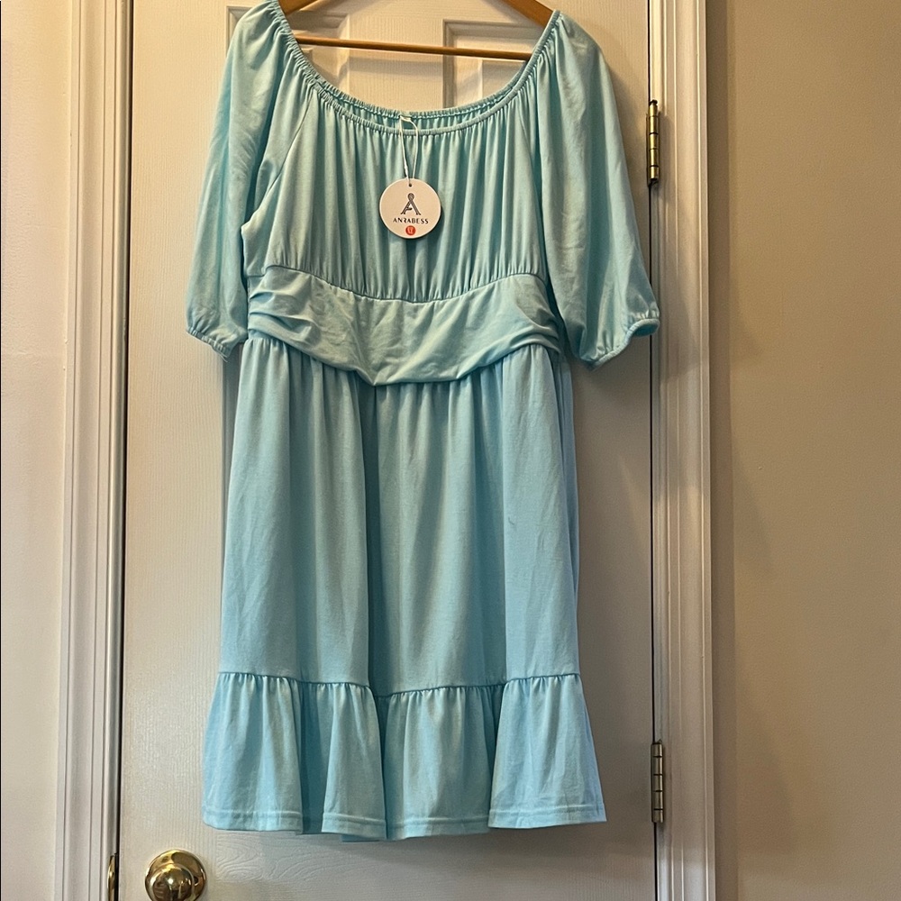 Women’s flowy dress -XL-NWT
